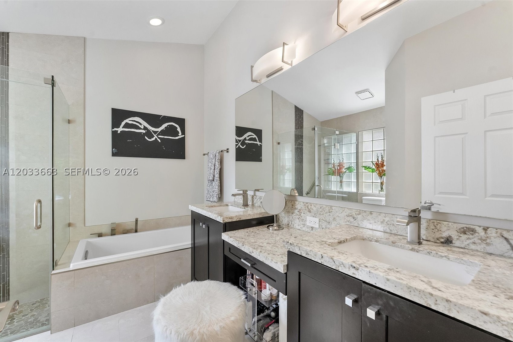 COUNTRY ISLES COVE - Residential