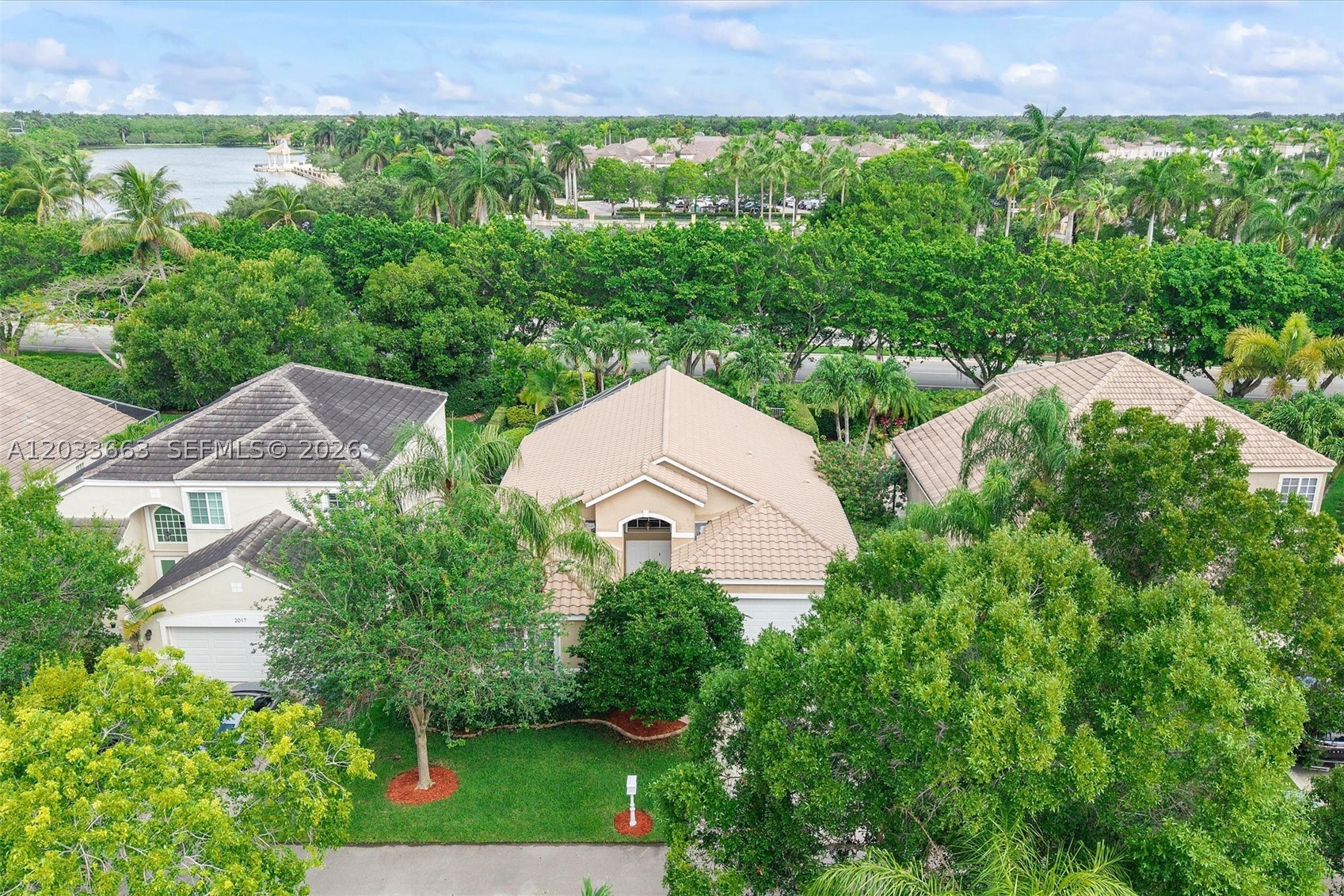 COUNTRY ISLES COVE - Residential