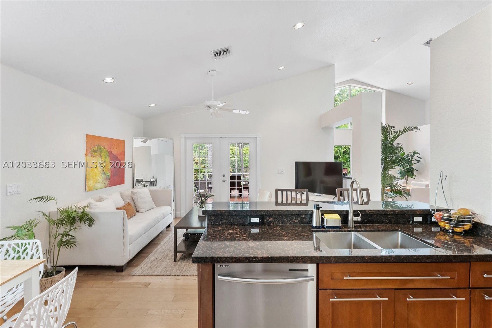 COUNTRY ISLES COVE - Residential