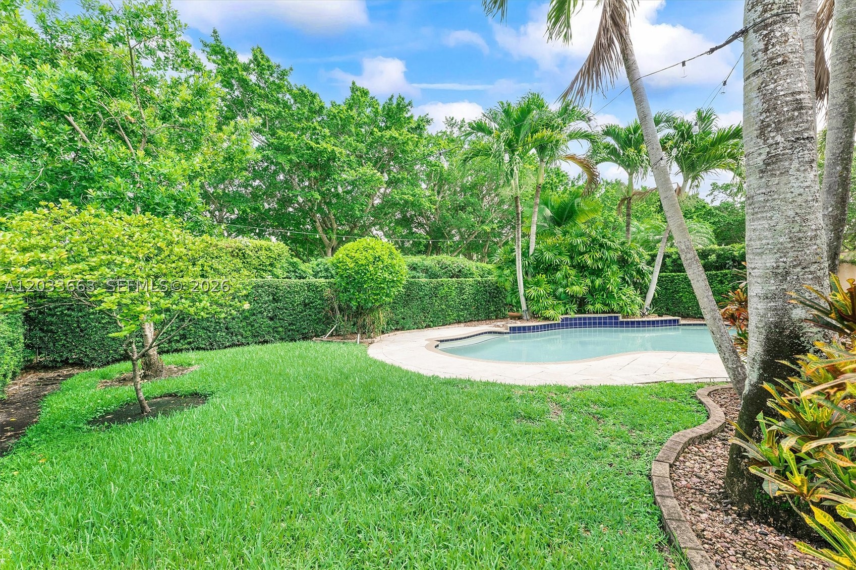 COUNTRY ISLES COVE - Residential