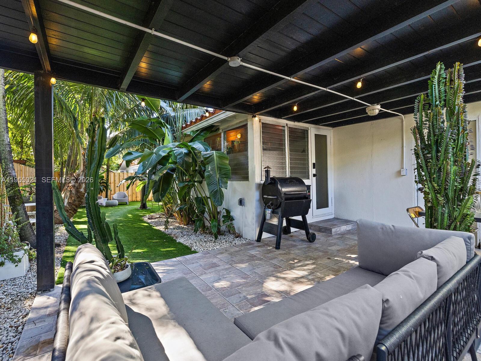 COUNTRY CLUB ADDN - Residential