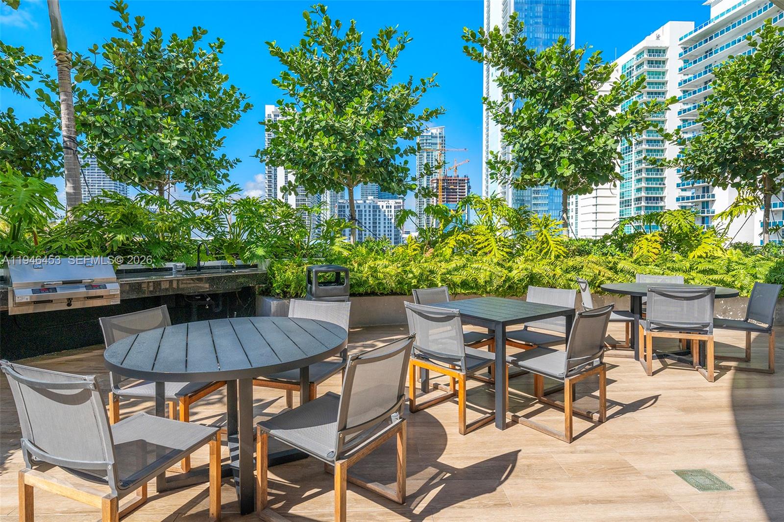 Aria Reserve South Tower - Residential Lease