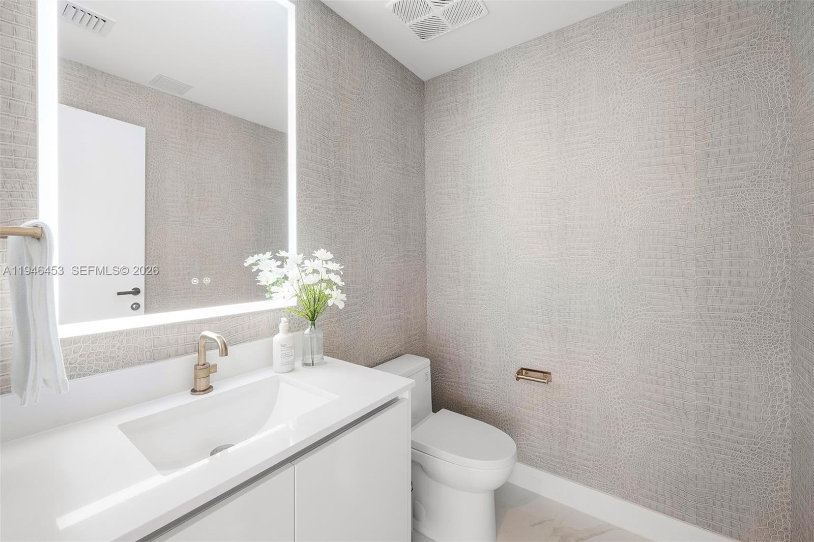 Aria Reserve South Tower - Residential Lease