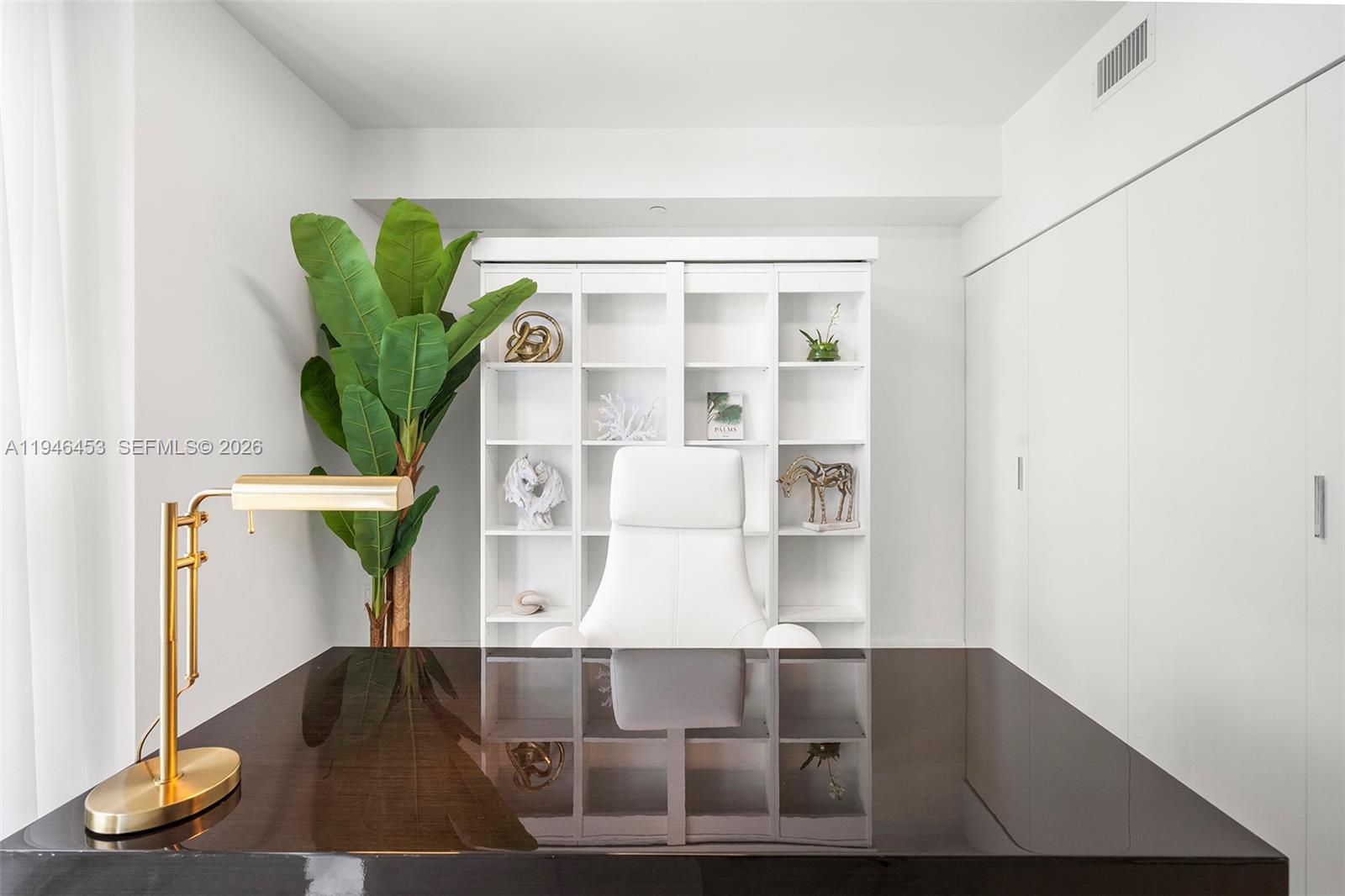 Aria Reserve South Tower - Residential Lease