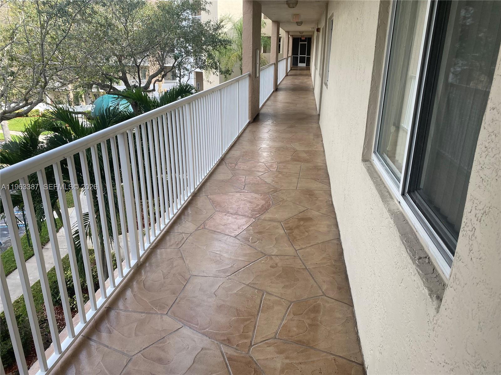 WELDON CONDOMINIUM E - Residential