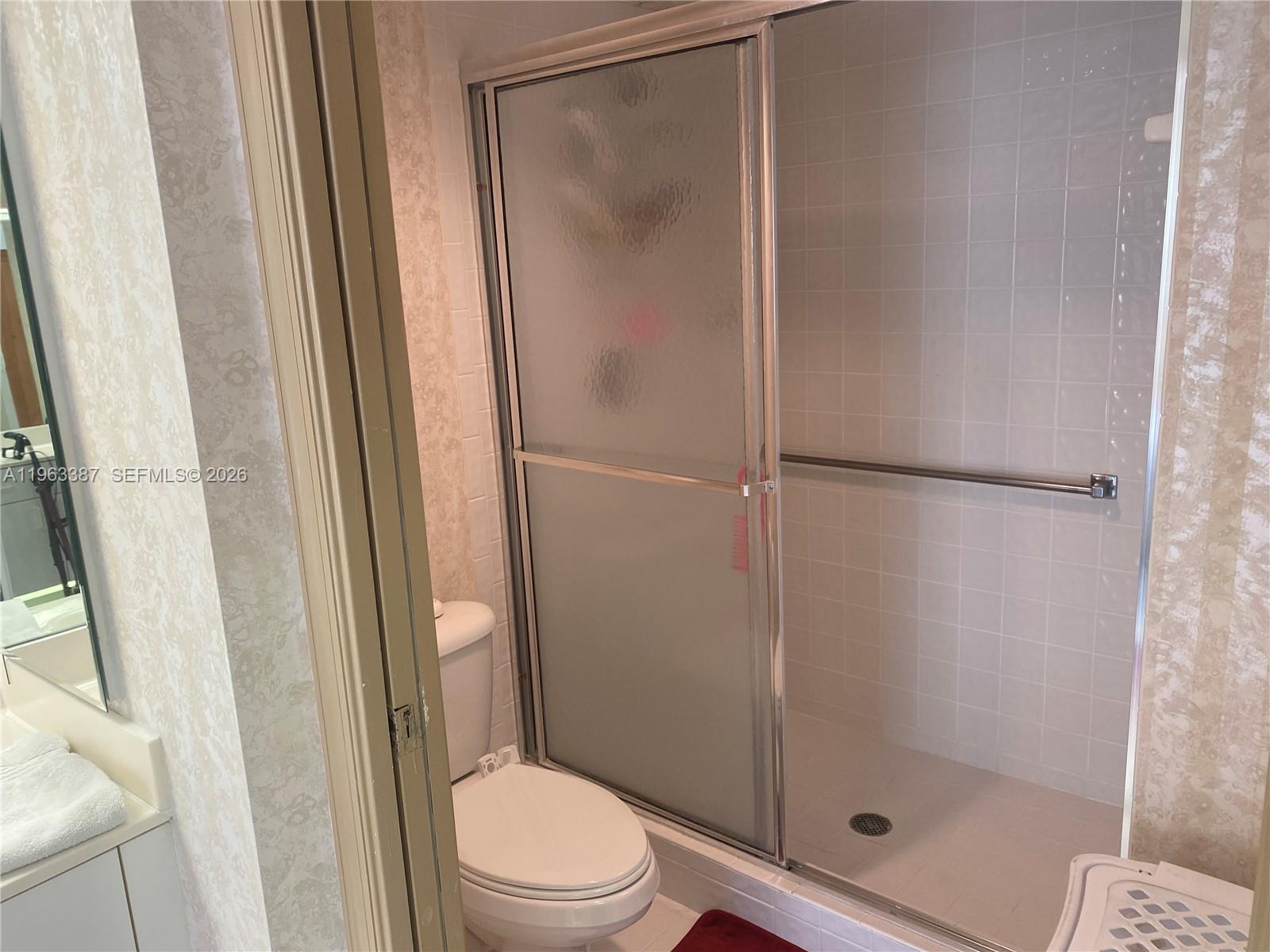 WELDON CONDOMINIUM E - Residential