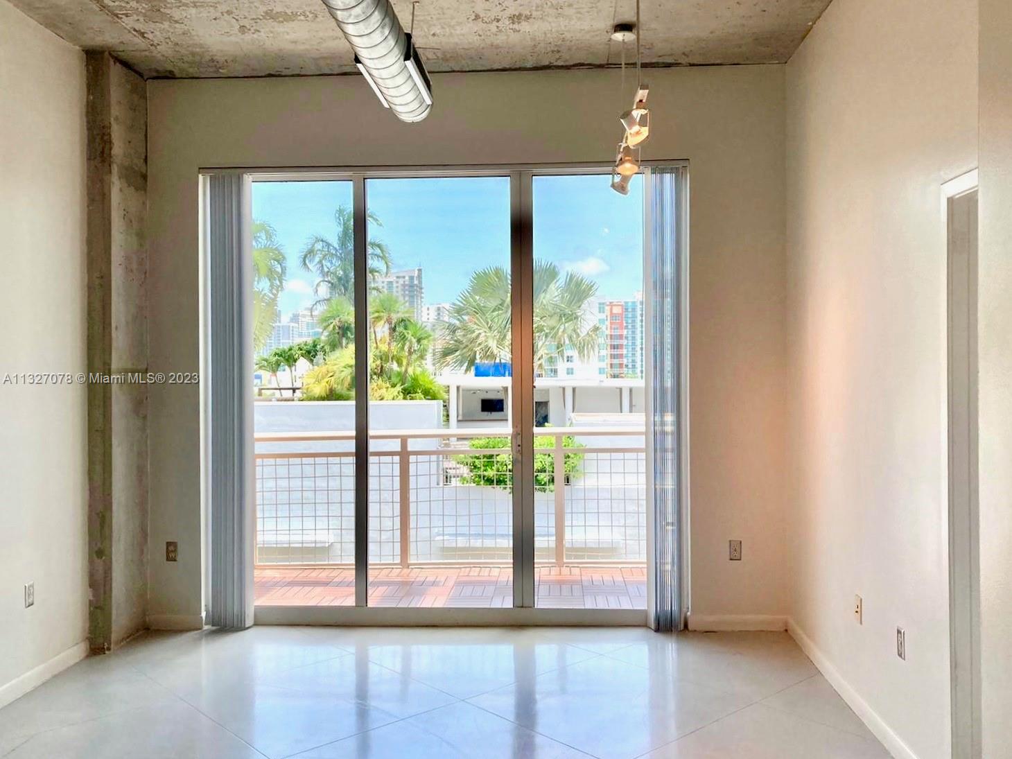 CITE CONDOMINIUM - Residential Lease