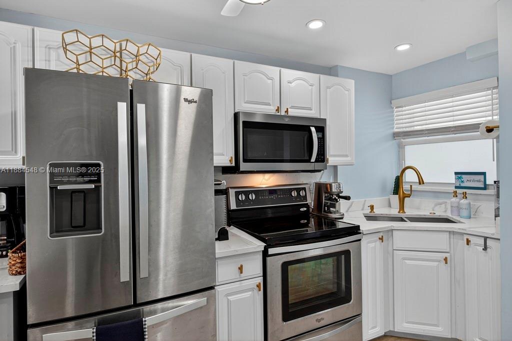 BREAKERS CONDOMINIUM - Residential Lease