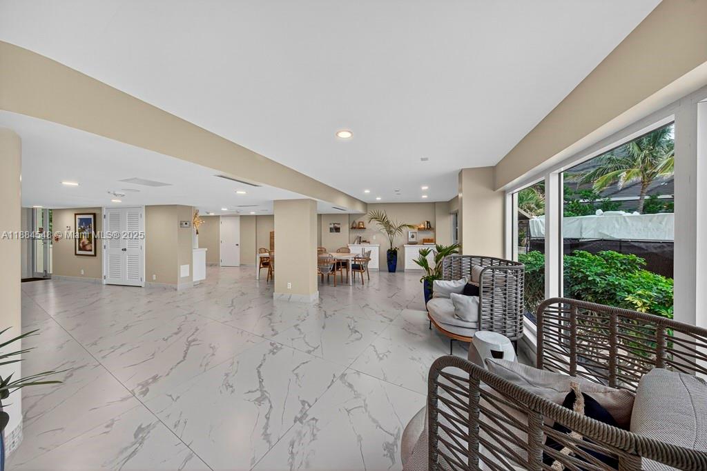 BREAKERS CONDOMINIUM - Residential Lease