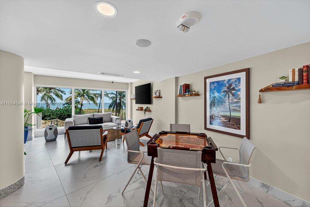BREAKERS CONDOMINIUM - Residential Lease
