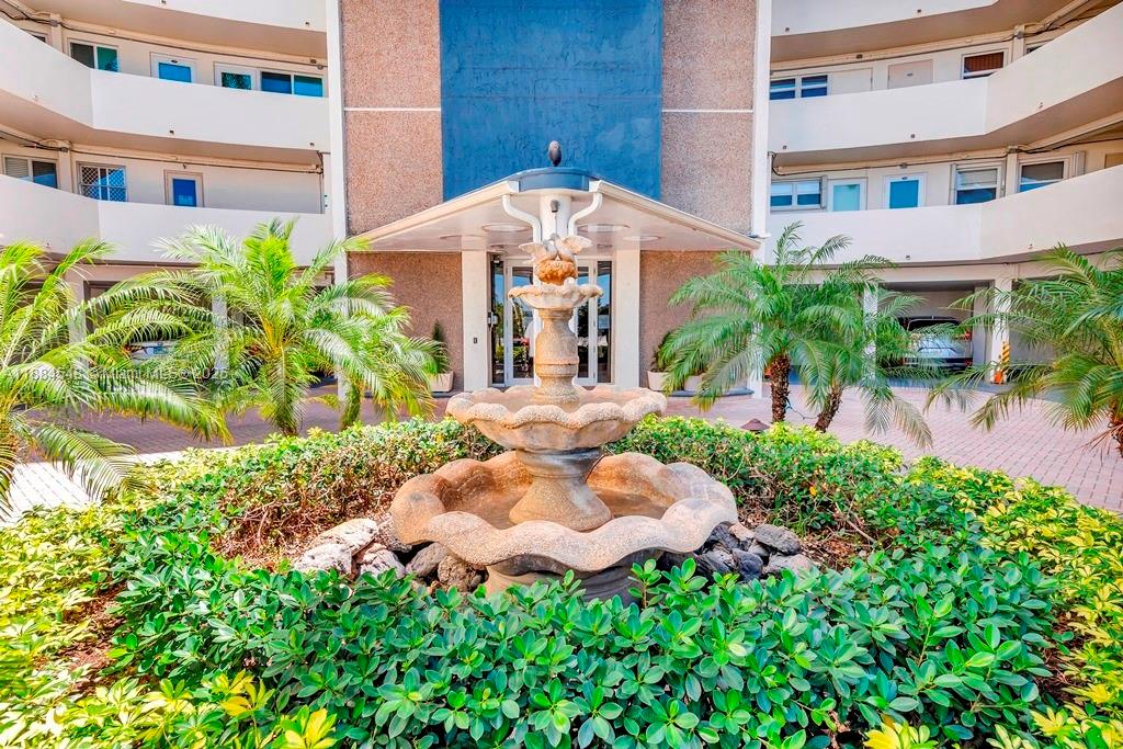 BREAKERS CONDOMINIUM - Residential Lease