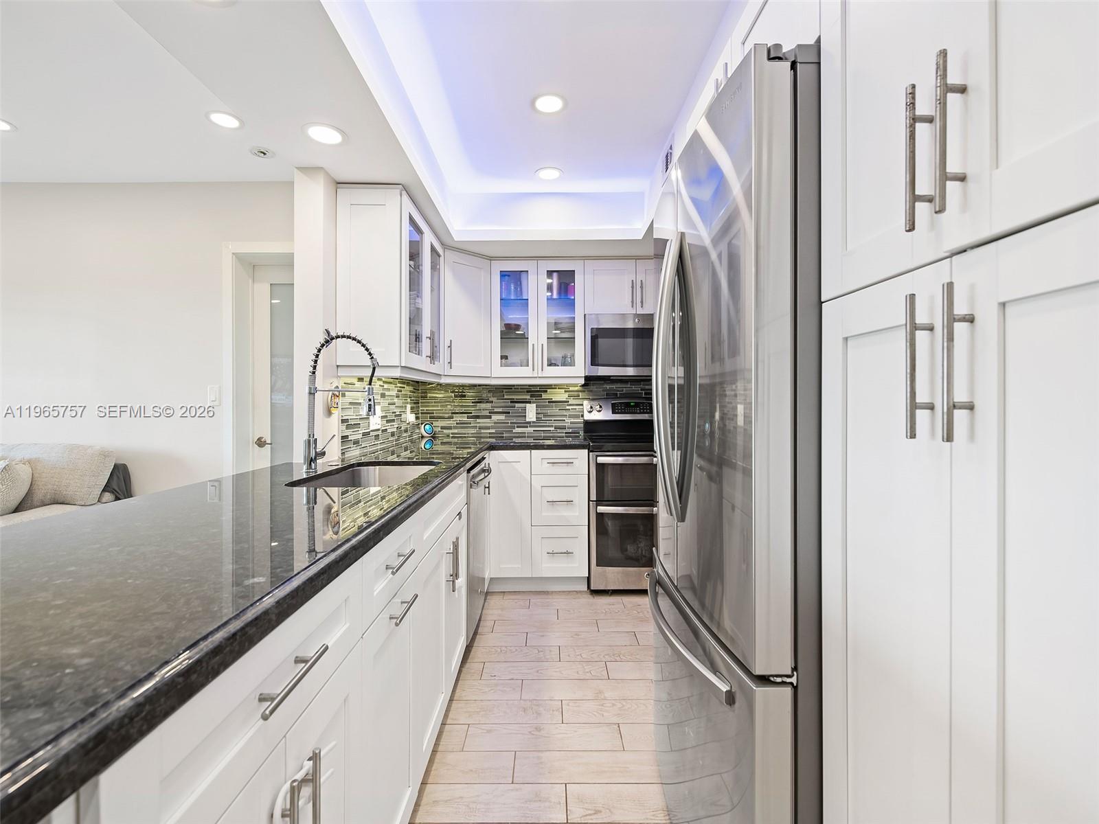 Lovely fully updated 2/2 Condo with ample balcony space & perfect downtown views! With an open & inviting layout that makes this space feel like home. Brand new in-unit washer & dryer & WH for added comfort & convenience. The River Reach Community is a 22-acre island in the heart of Fort Lauderdale ,open dock space available with ocean access! Relax and enjoy gated entry with 24-hr security, 3 heated pools, 2 tennis courts, fitness center, bike or kayak storage, private storage room and dockage up to 50 ft. This Community has been completely renovated with impact windows & doors, restored concrete & new balcony railings. 
Common areas recently upgraded: gate, pools, clubhouse, landscaping & more. Water, basic cable & internet included in HOA fee.
Perfect blend of luxury, convenience & waterfront lifestyle.
Move-in ready! Contact us today!