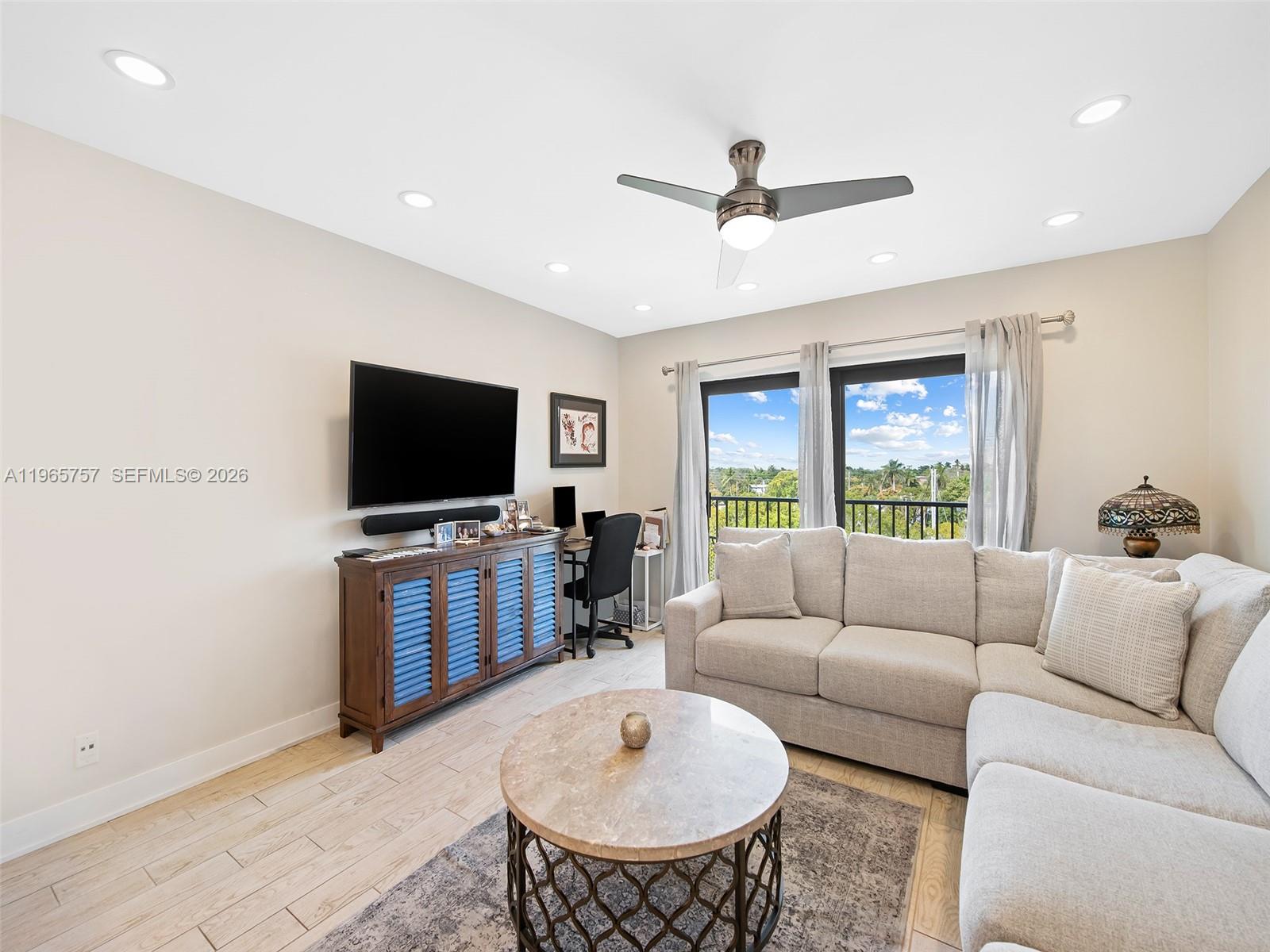 RIVER REACH CONDOMINIUM I - Residential