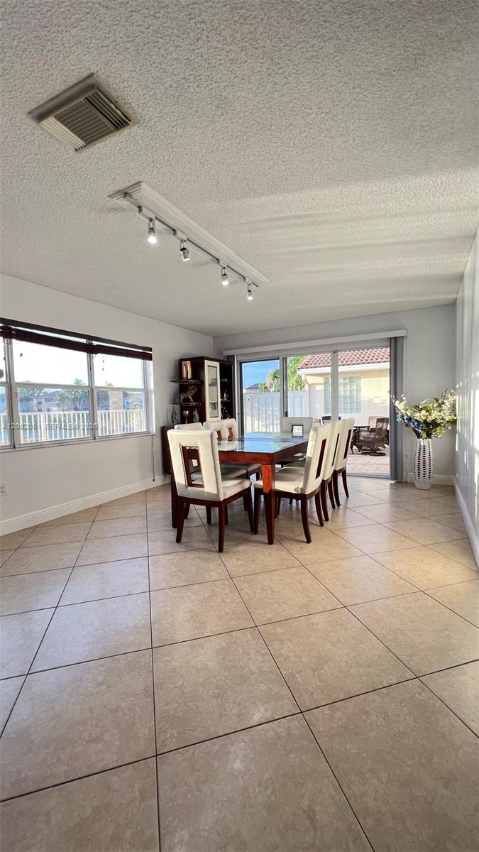 WEST LAKE VILLAGE PLAT - Residential