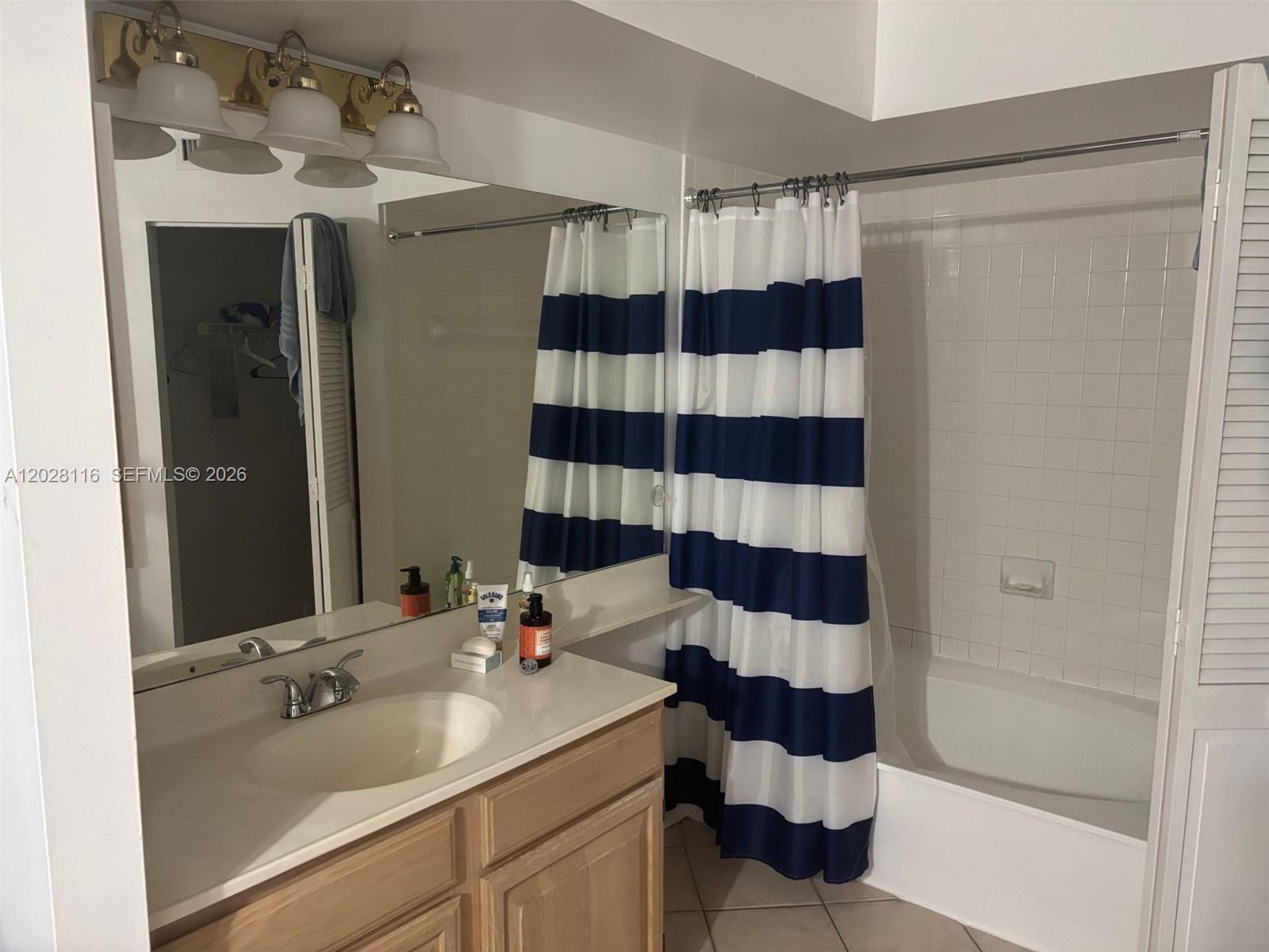 UNIVERSITY INN CONDO - Residential Lease