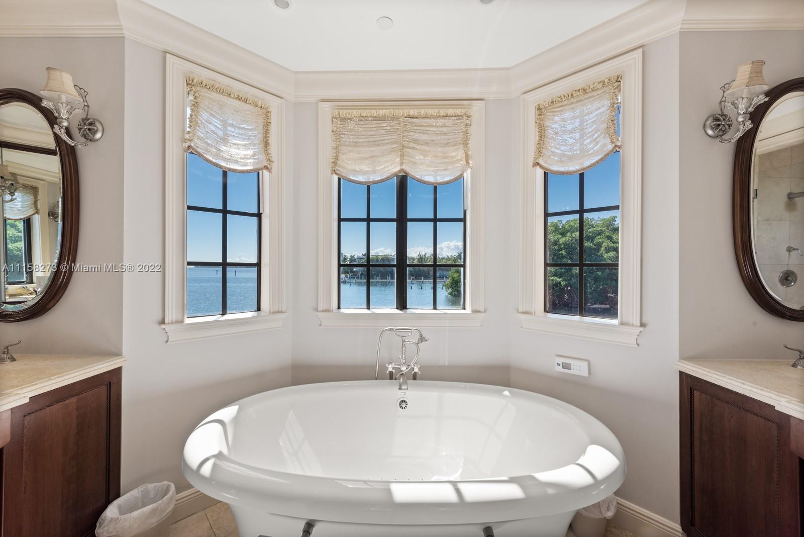 CLOISTERS ON THE BAY COND - Residential