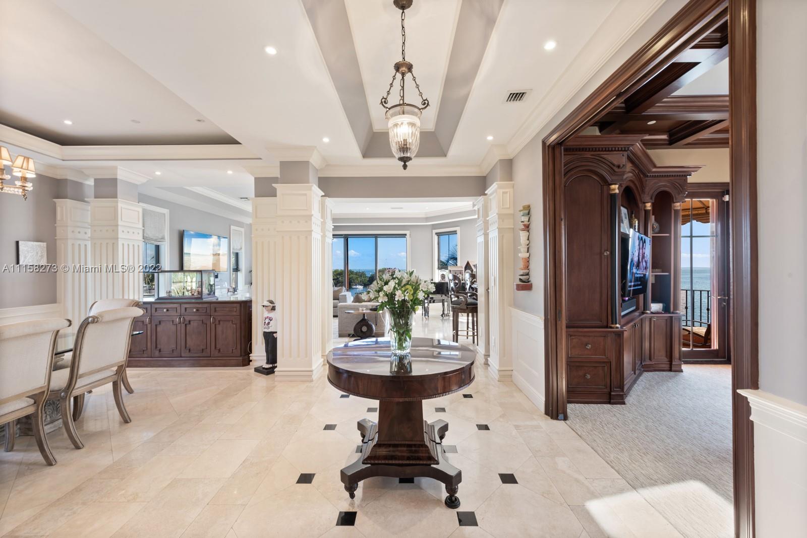CLOISTERS ON THE BAY COND - Residential