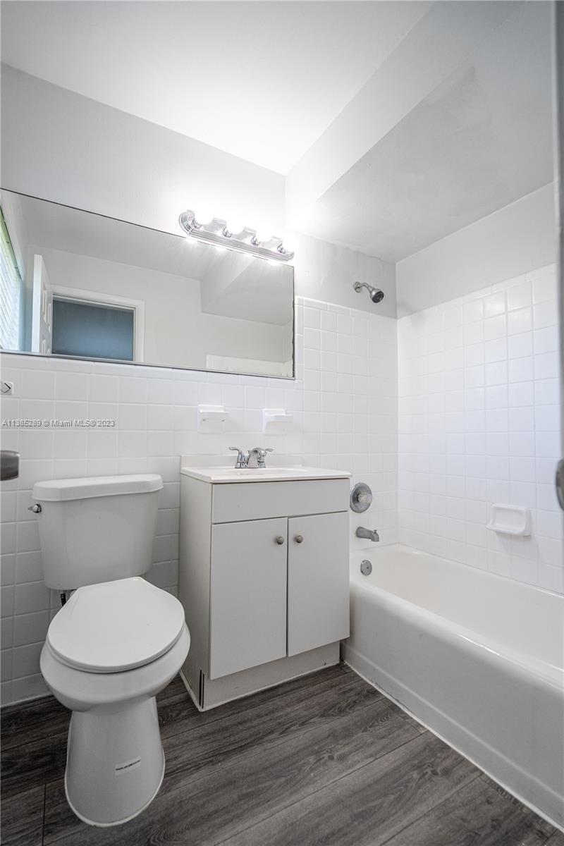 SHERRY PARK - Residential Lease