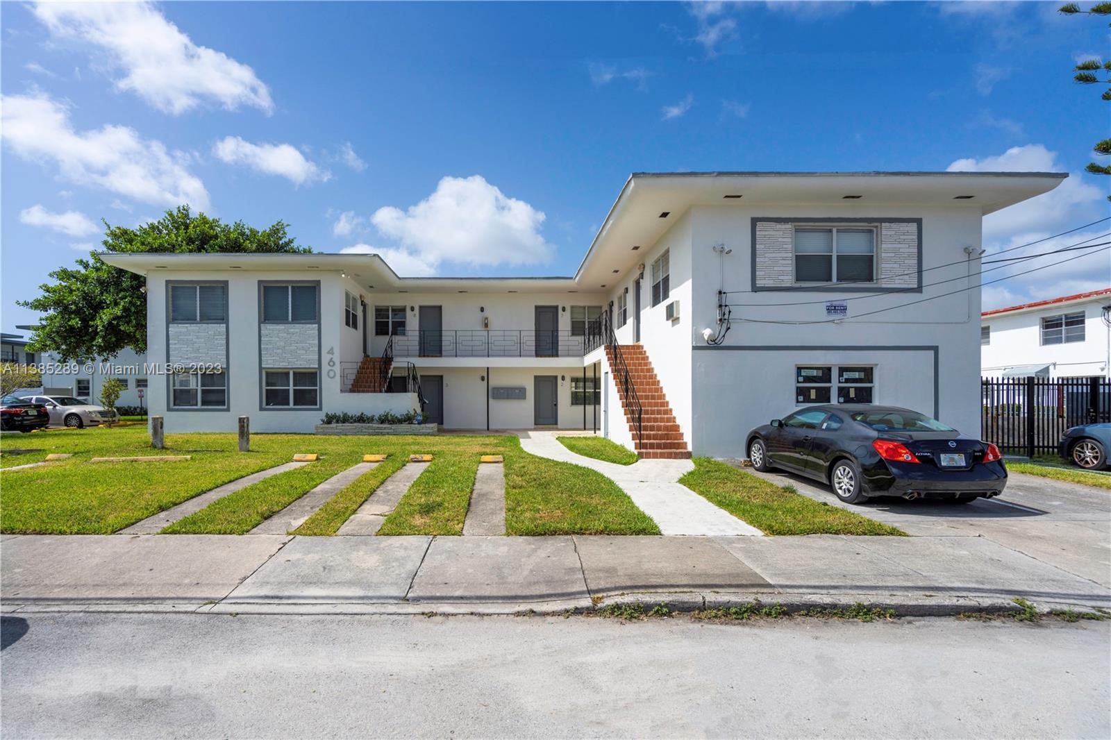 Wonderfully renovated garden view residence in hot Little River District! Perfect for a dog lover with direct access to gated common yard in rear.  Enjoy the open kitchen with SS appliances, modern grey wood toned flooring, walk-in closet, new cool A/C, chic bath, and more! Building is nicely updated with private community garden that includes lounge chairs, table and BBQ, and lots of green space. Building also features secured laundry room, bike storage and off street parking. Conveniently located near shopping mall, groceries, the Citadel, and Ironside. Enjoy the fabulous Skatebird just steps away. Easily access public transportation from this chic and affordable residence. **Assigned parking spaces available for $50 monthly**