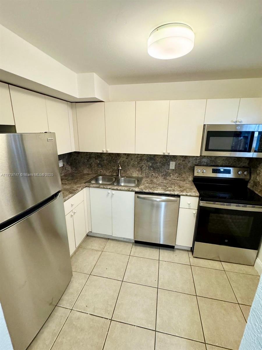 SPRINGCREST CONDO - Residential Lease