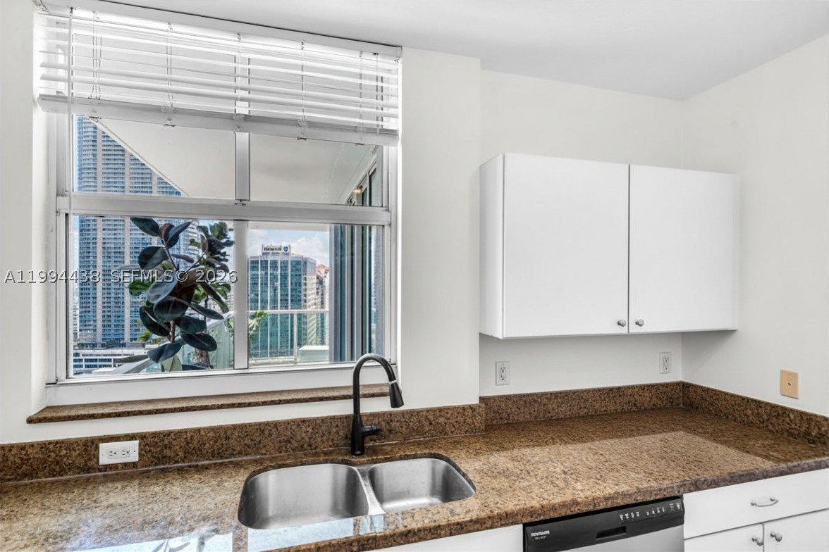VUE AT BRICKELL CONDO - Residential