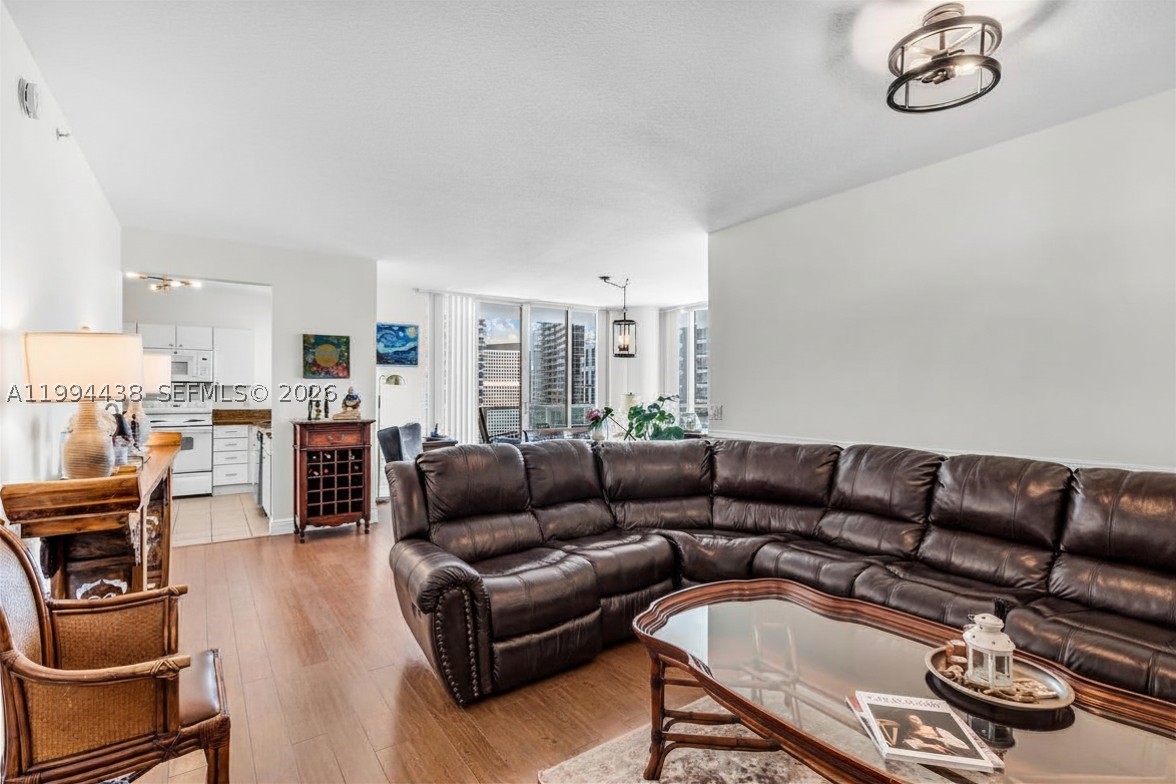 VUE AT BRICKELL CONDO - Residential