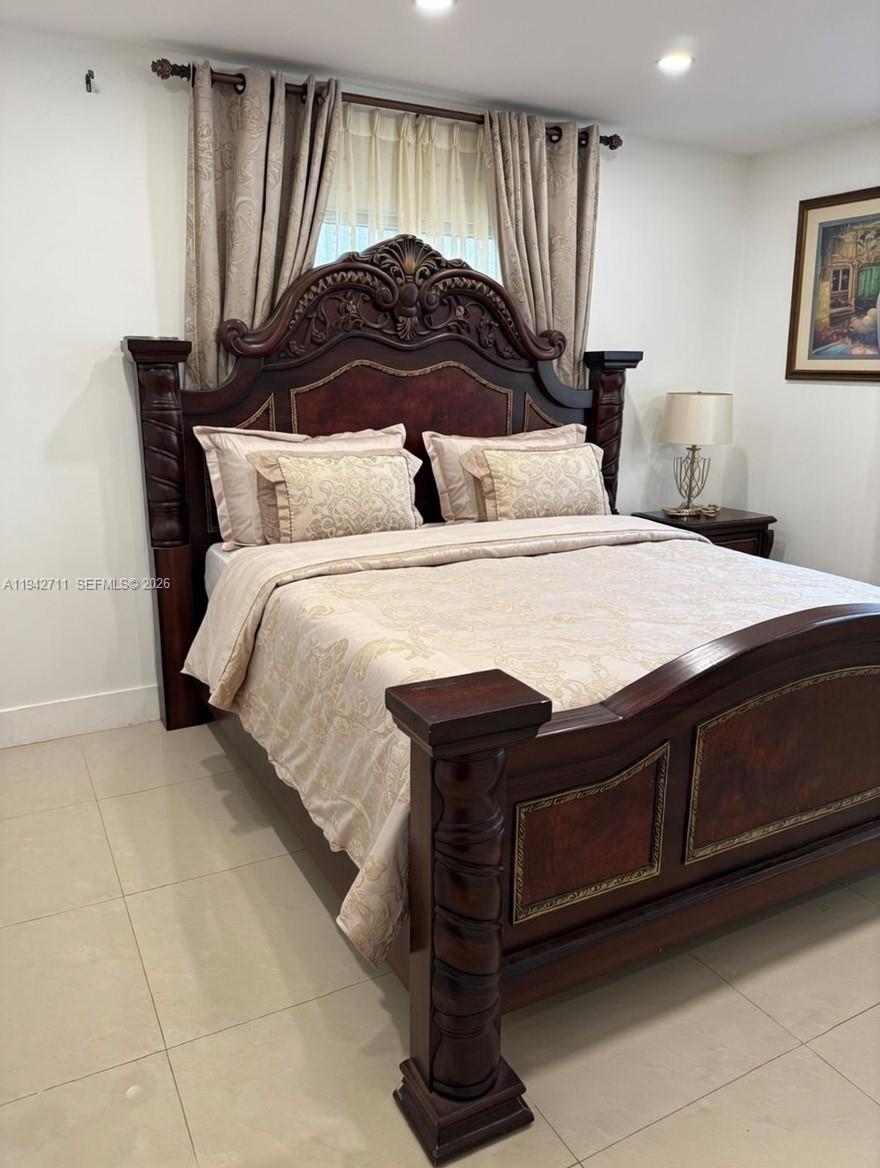 EVERGLADES AVE HTS ADDN - Residential