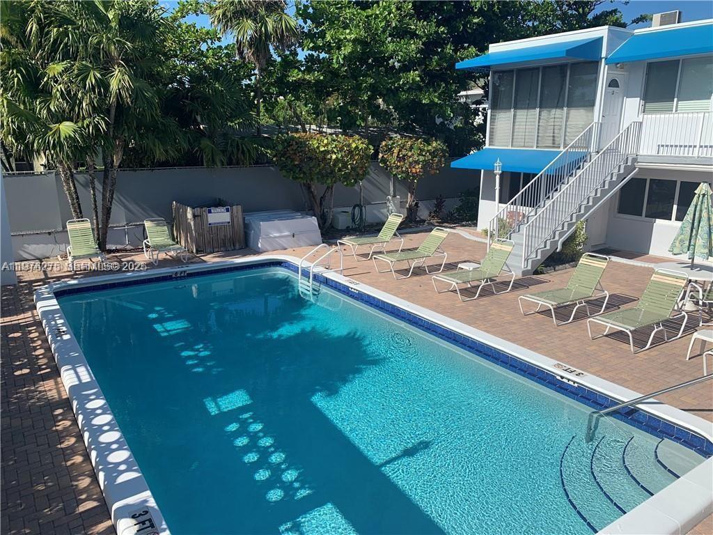 FRENCH LEAVE WEST CONDO - Residential