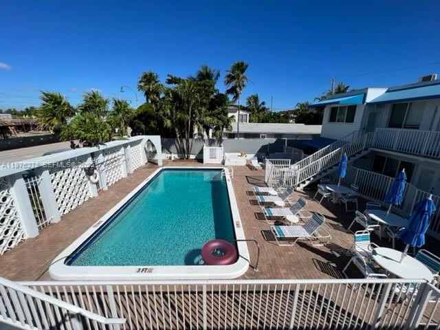 FRENCH LEAVE WEST CONDO - Residential
