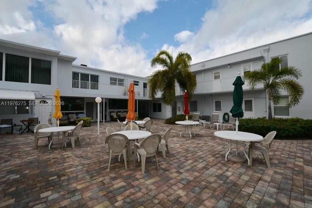 FRENCH LEAVE WEST CONDO - Residential