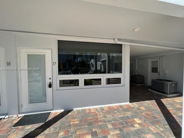 FRENCH LEAVE WEST CONDO - Residential