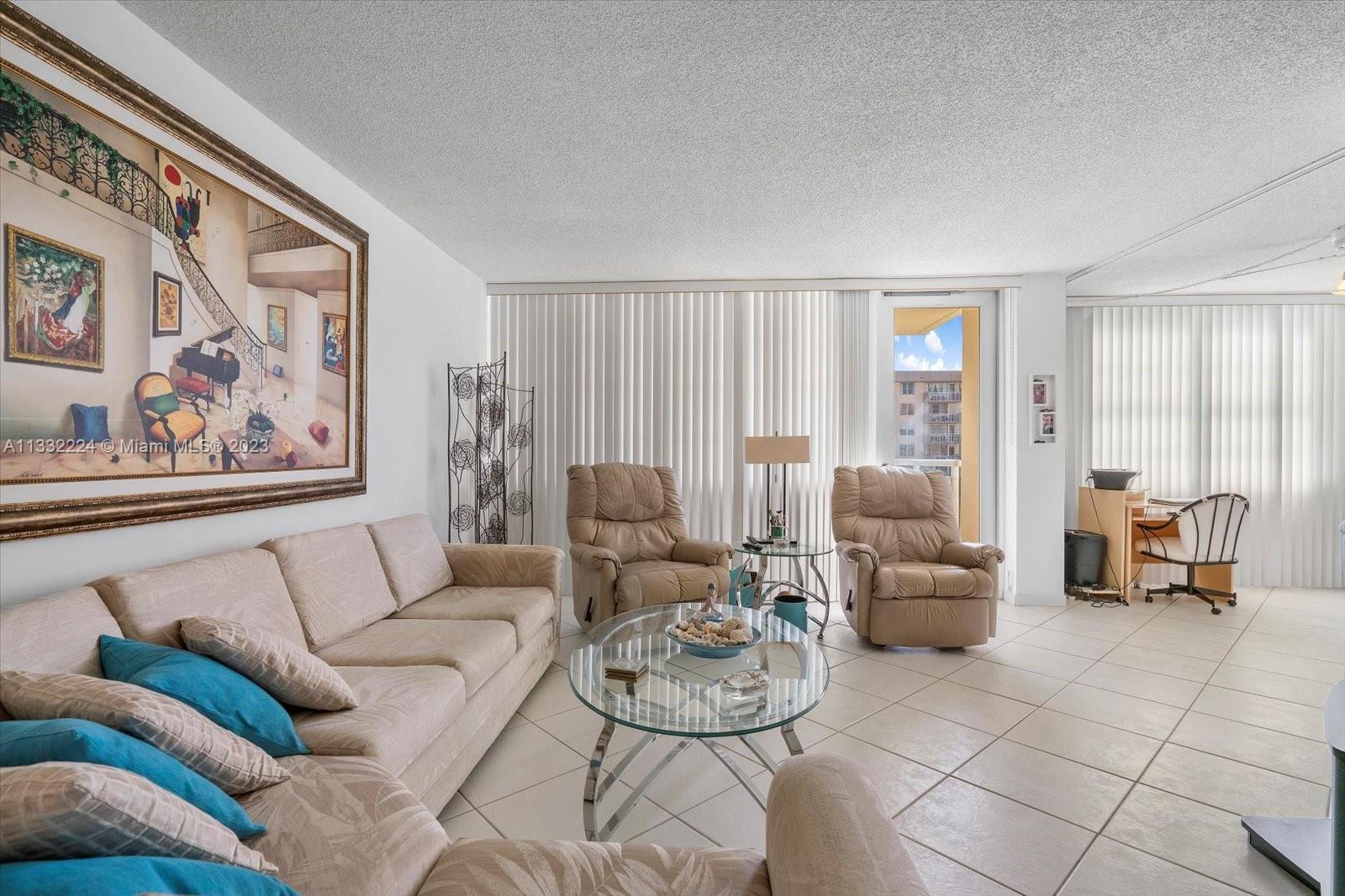 WINSTON TOWERS 200 - Residential