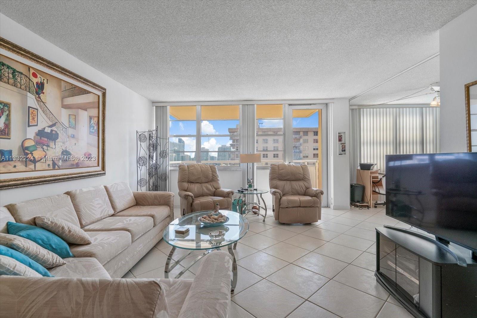 WINSTON TOWERS 200 - Residential