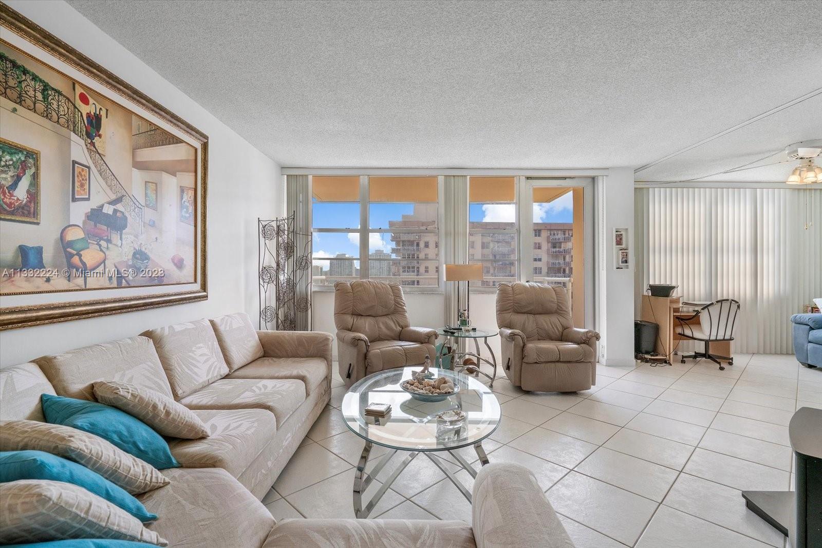 WINSTON TOWERS 200 - Residential