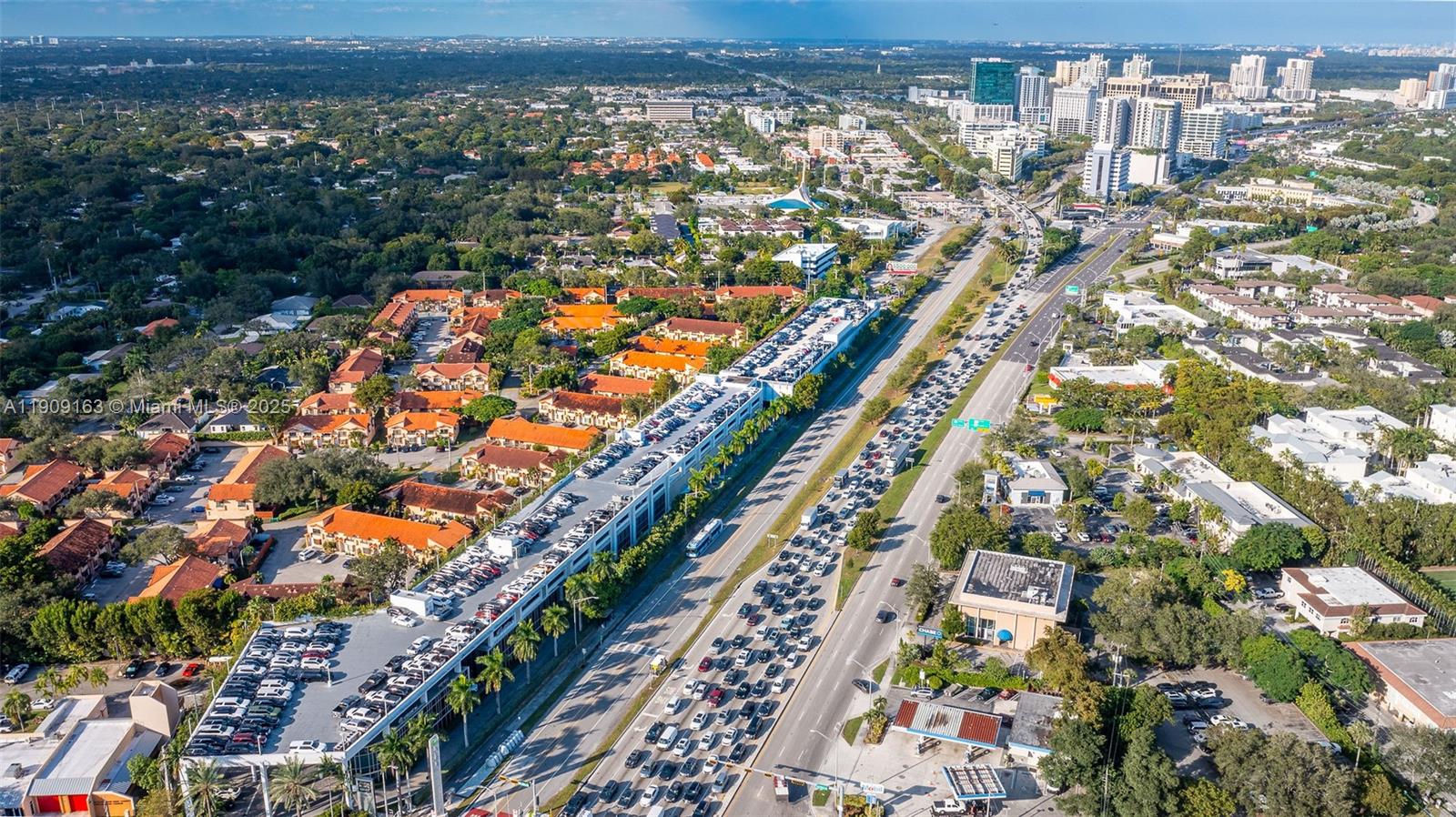 DADELAND COVE SEC 1 - Residential