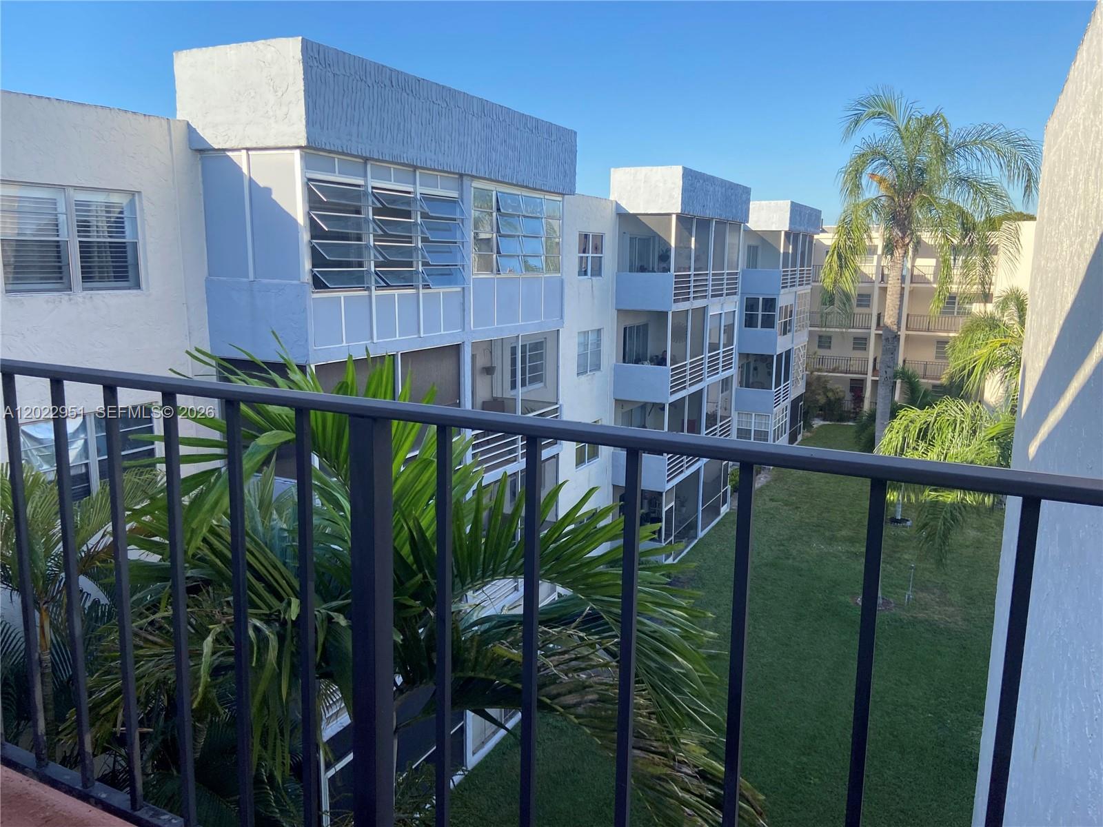 QUAIL RUN OF SUNRISE - Residential