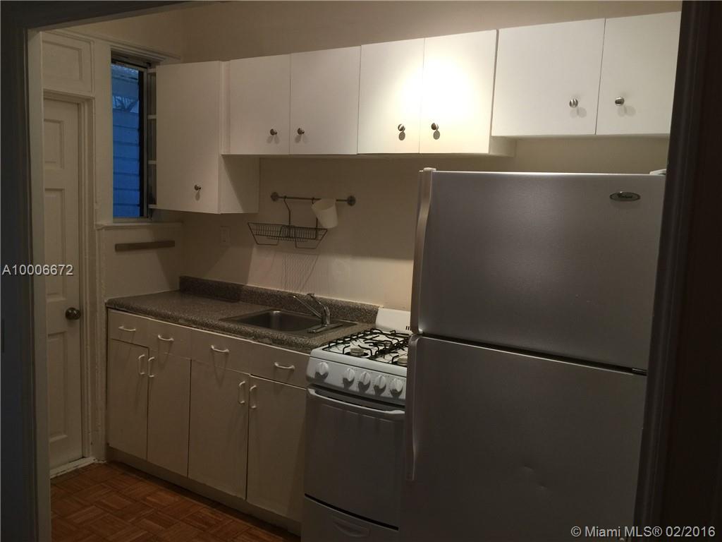 1560 Jefferson Ave - Residential Lease
