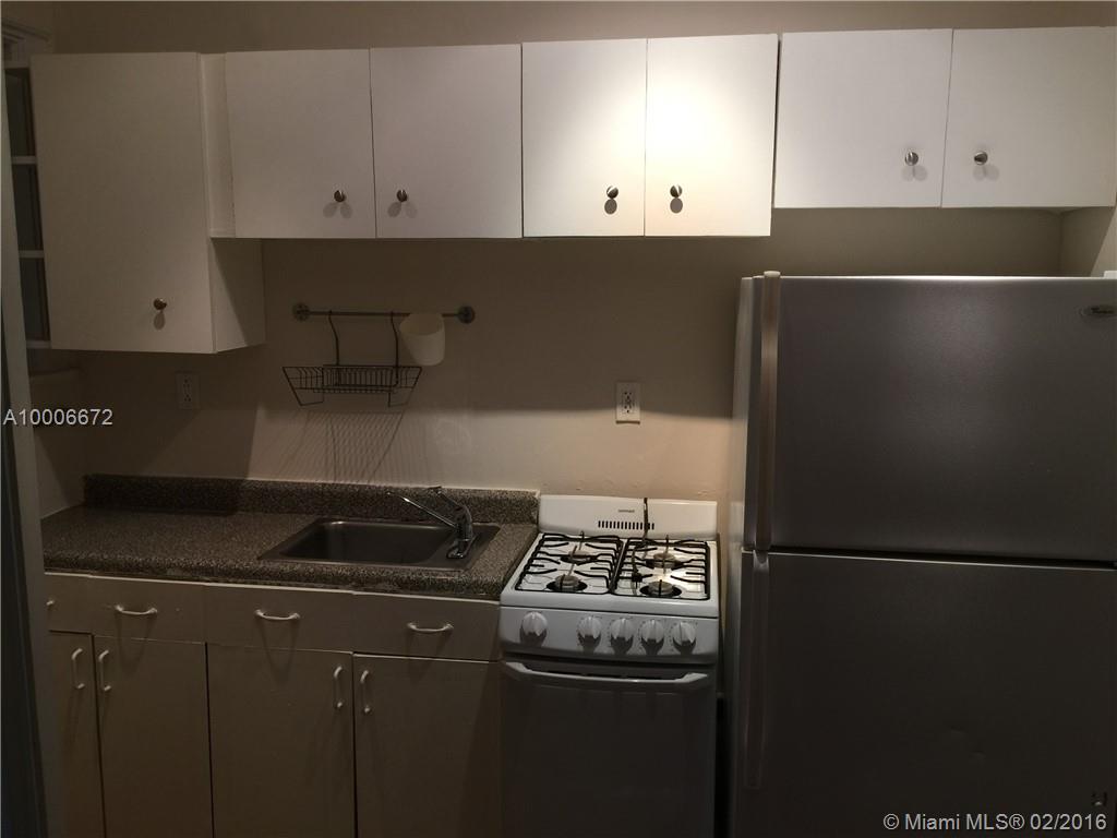 1560 Jefferson Ave - Residential Lease