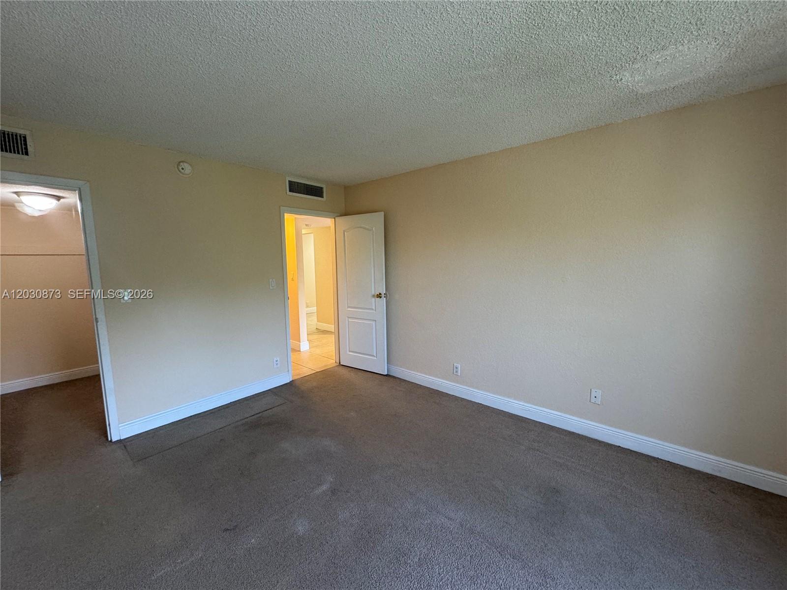 DORAL GARDENS II CONDO - Residential Lease