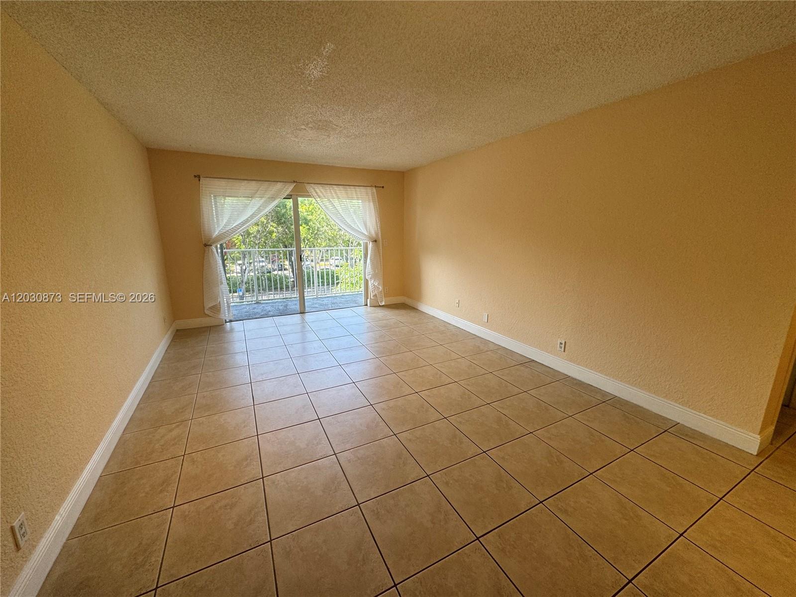 DORAL GARDENS II CONDO - Residential Lease