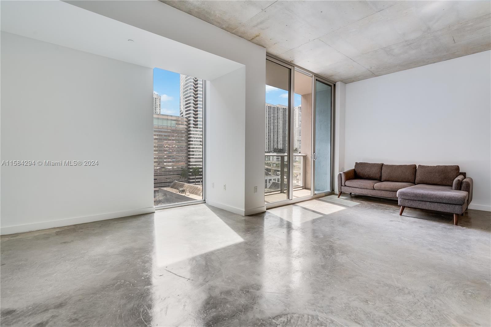 CENTRO CONDO - Residential Lease
