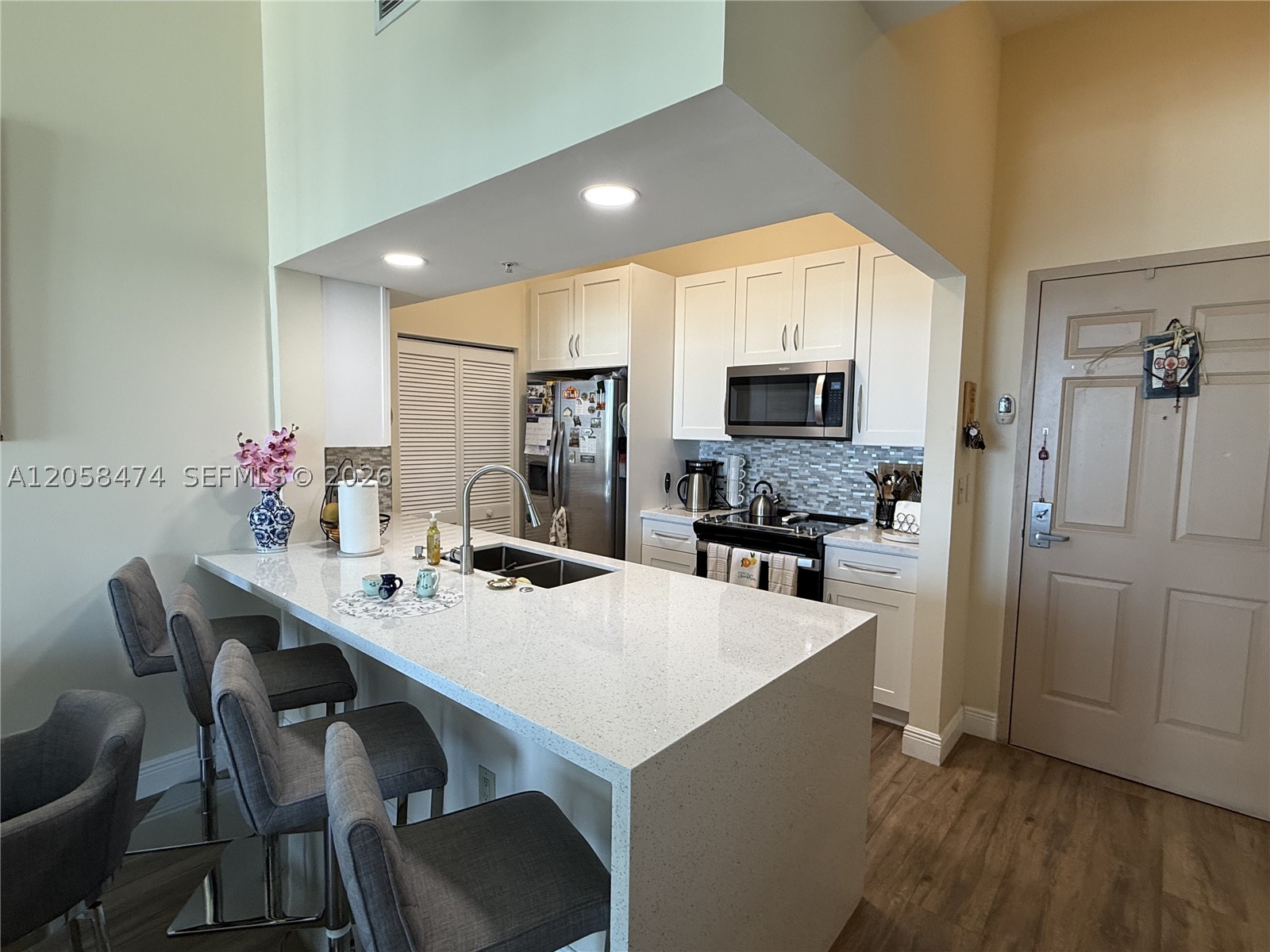 TIDES AT BRIDGESIDE SQUAR - Residential