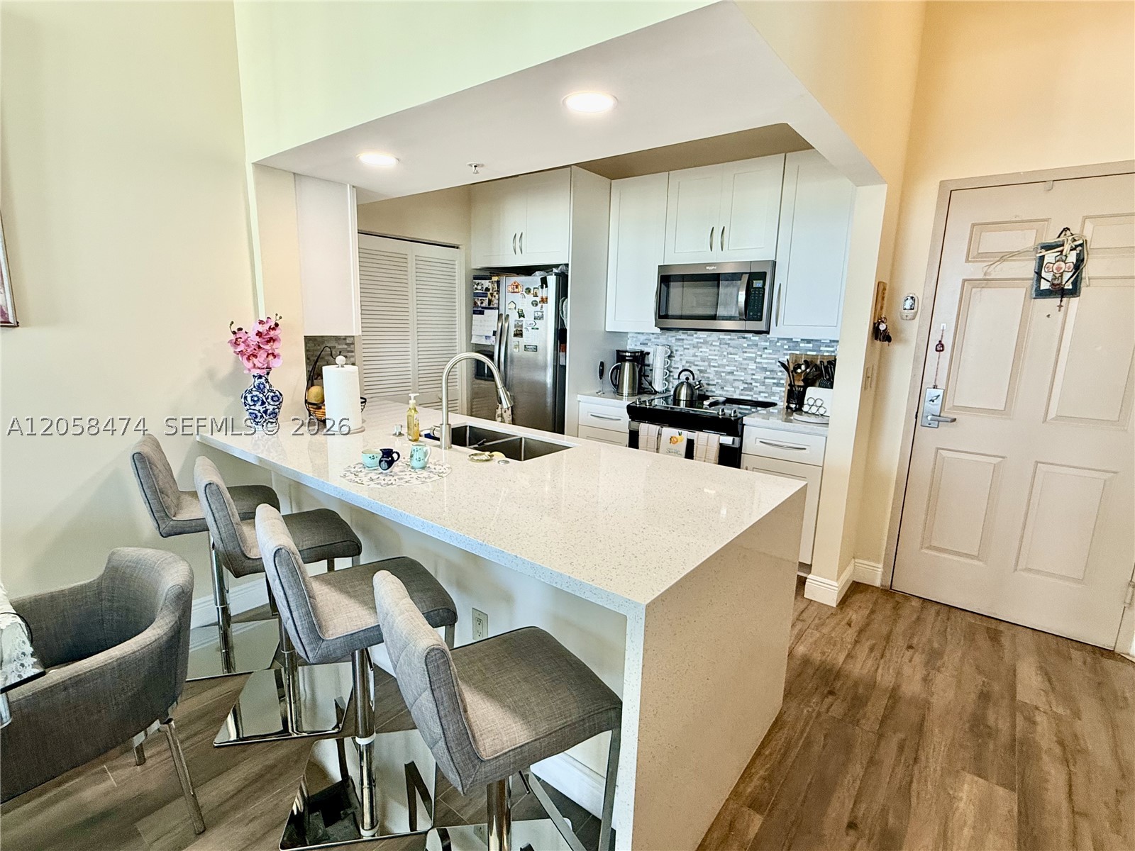 TIDES AT BRIDGESIDE SQUAR - Residential
