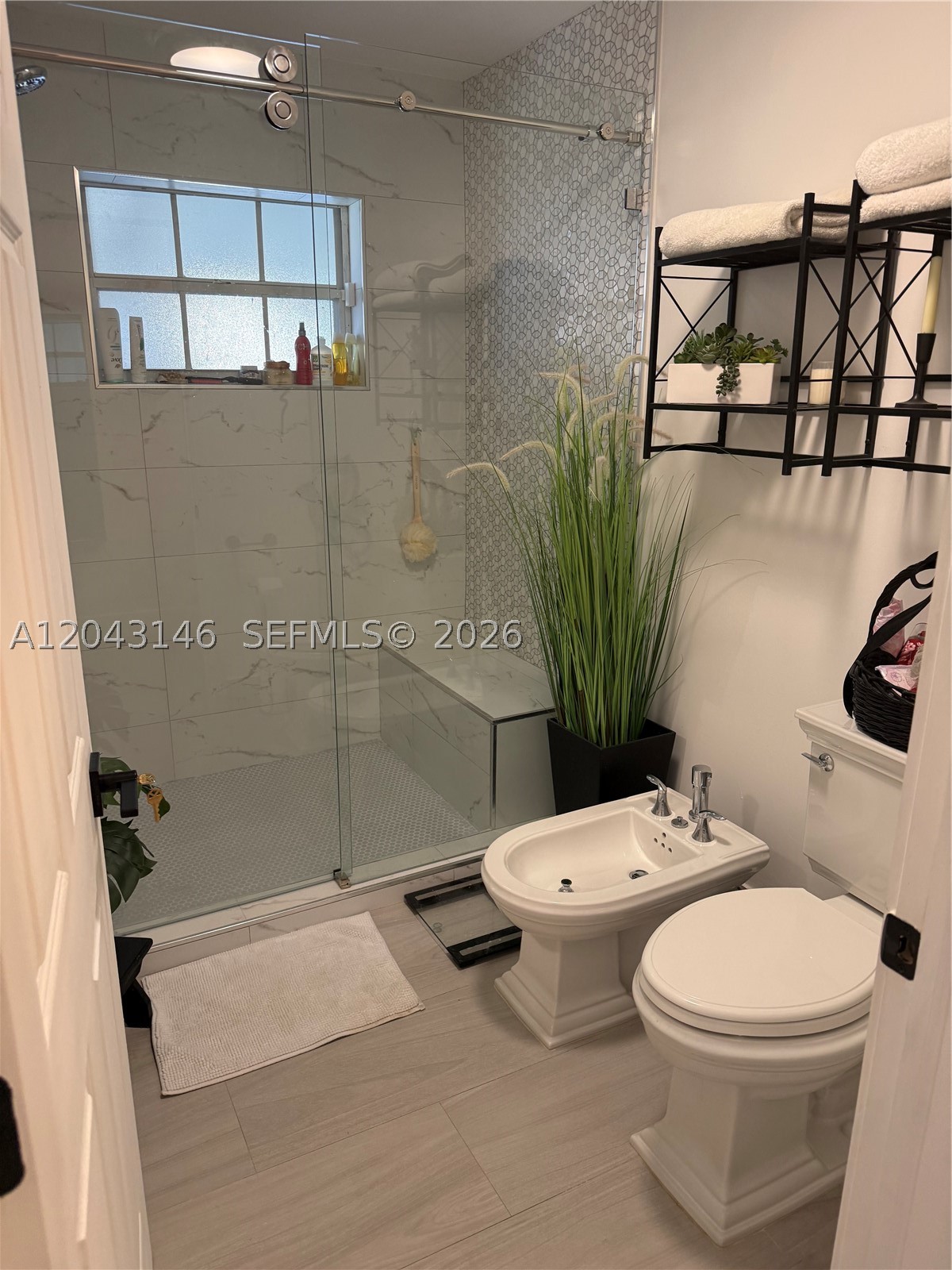 BIRD LAKES SOUTH SEC 4 - Residential