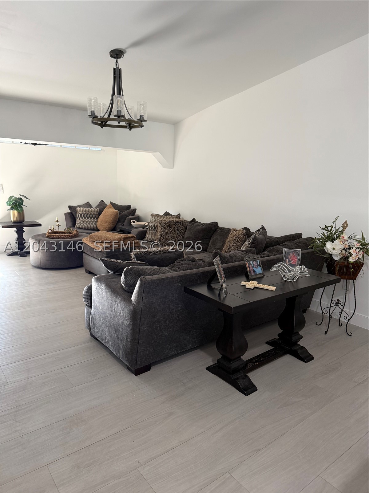 BIRD LAKES SOUTH SEC 4 - Residential