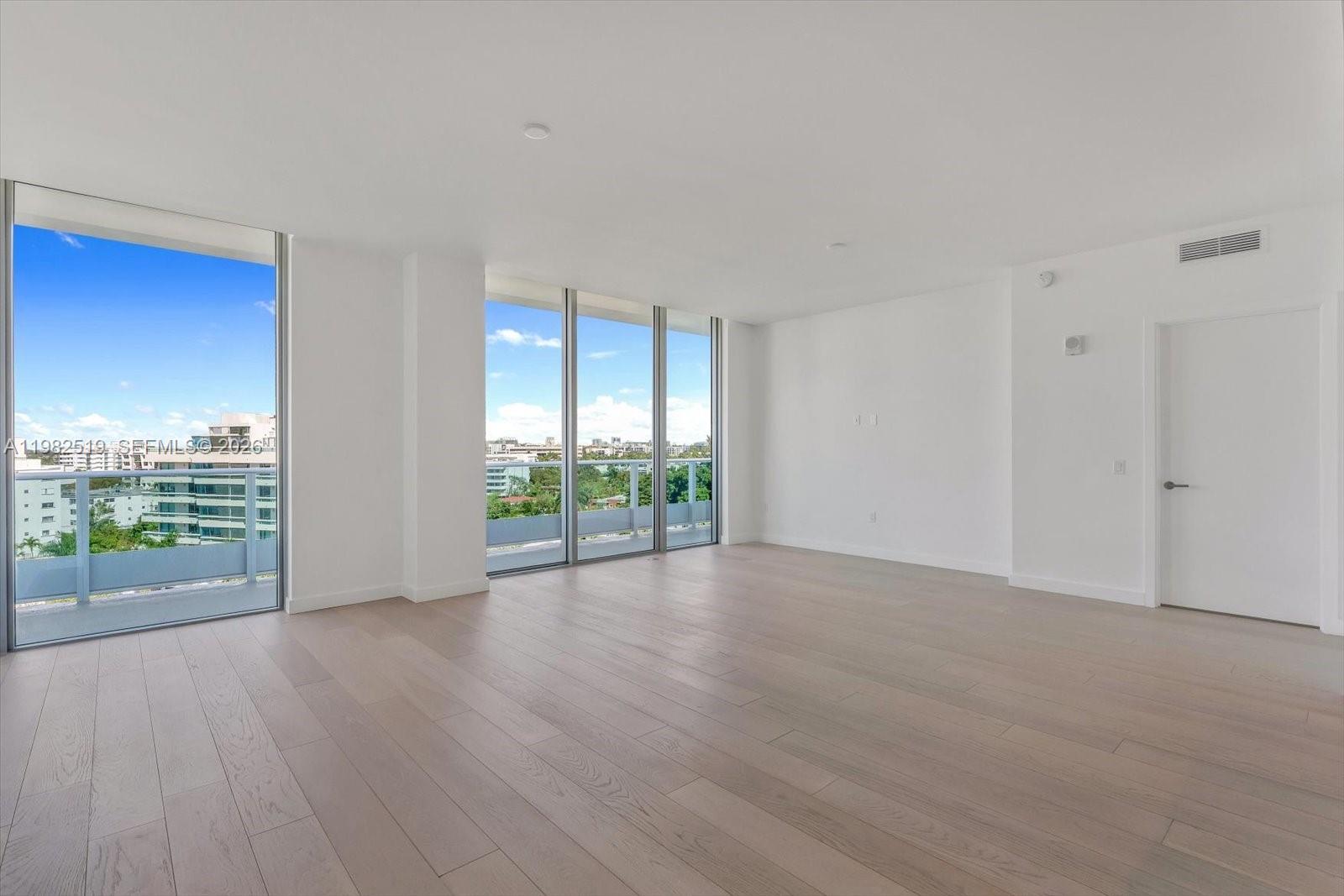 BAY HARBOR ISLAND - Residential