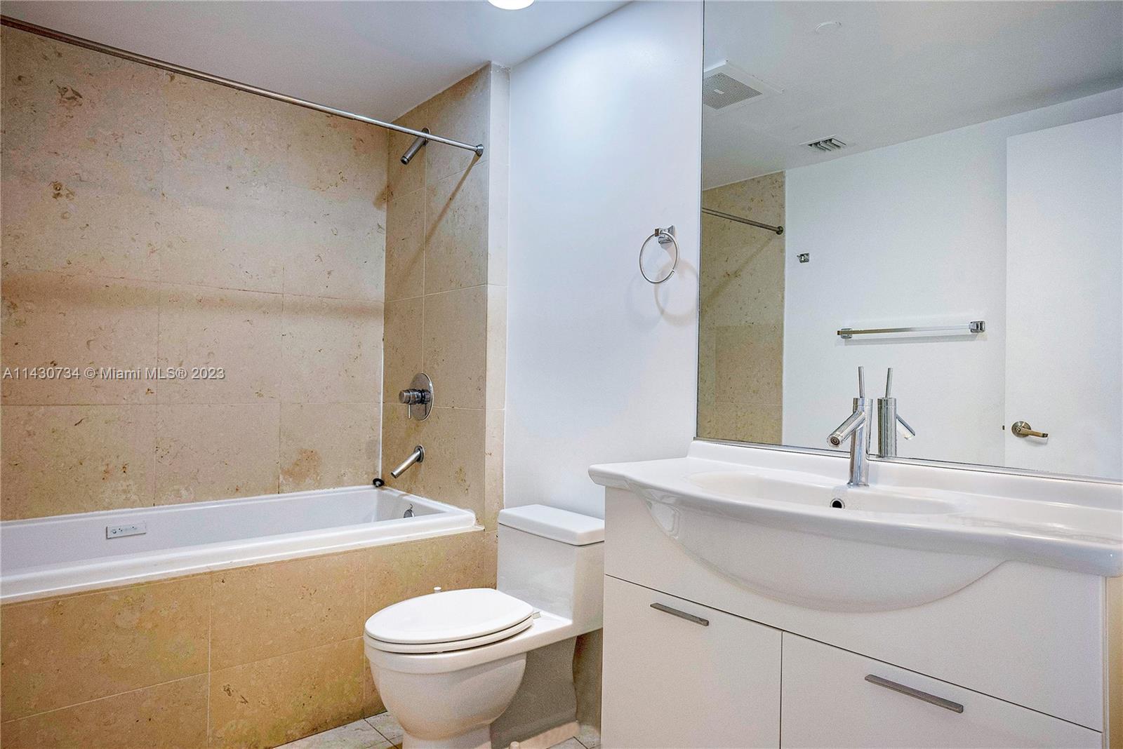 ICON BRICKELL CONDO NO 3 - Residential