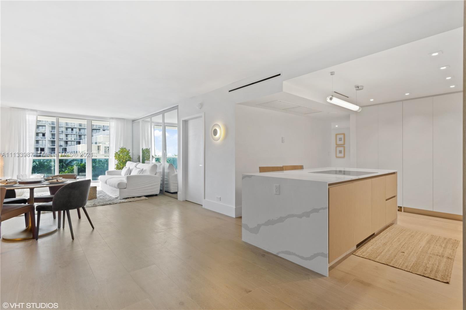 RONEY PALACE CONDO - Residential