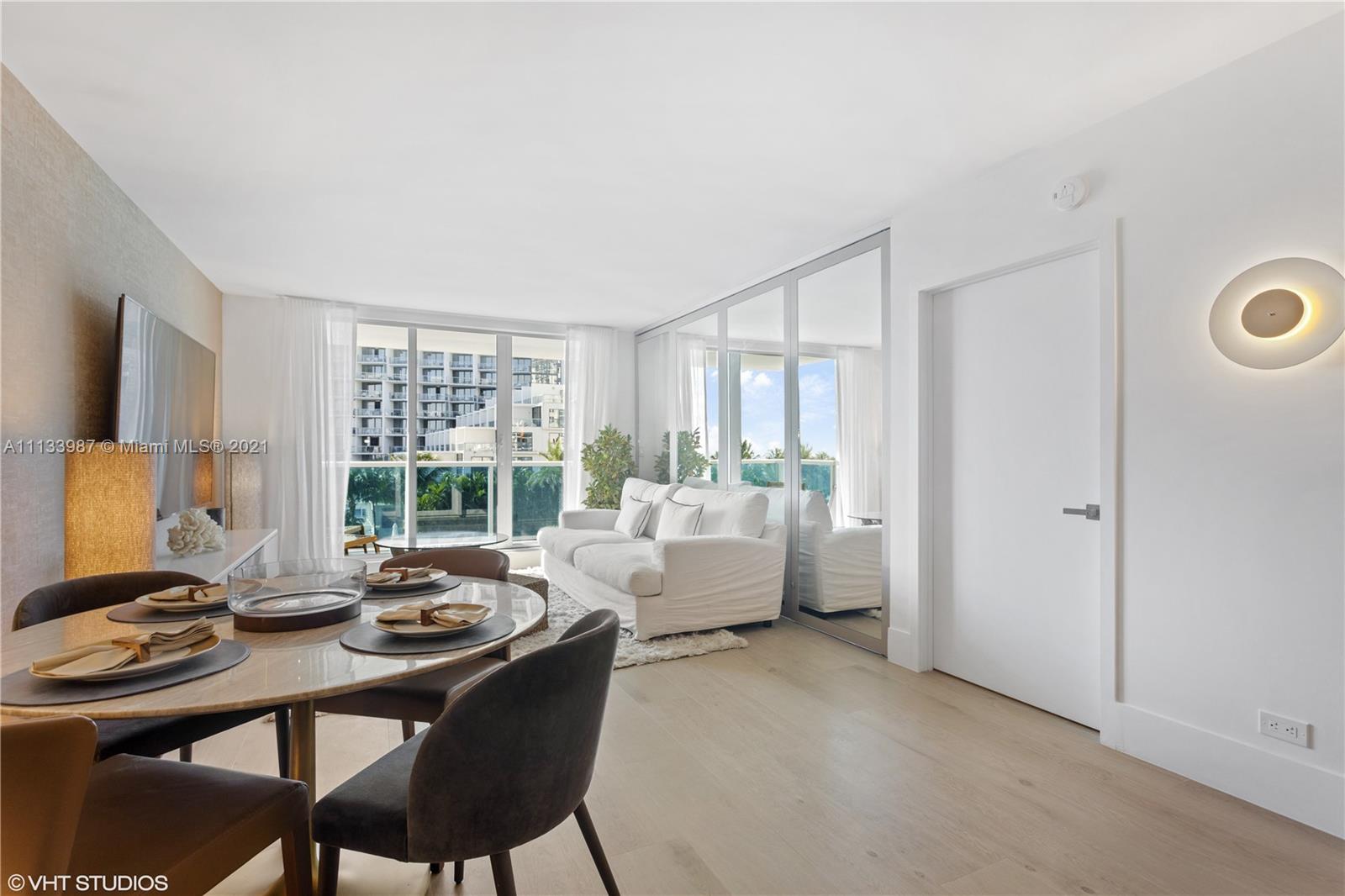 RONEY PALACE CONDO - Residential