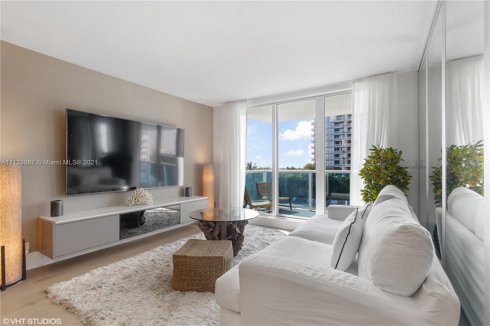 RONEY PALACE CONDO - Residential